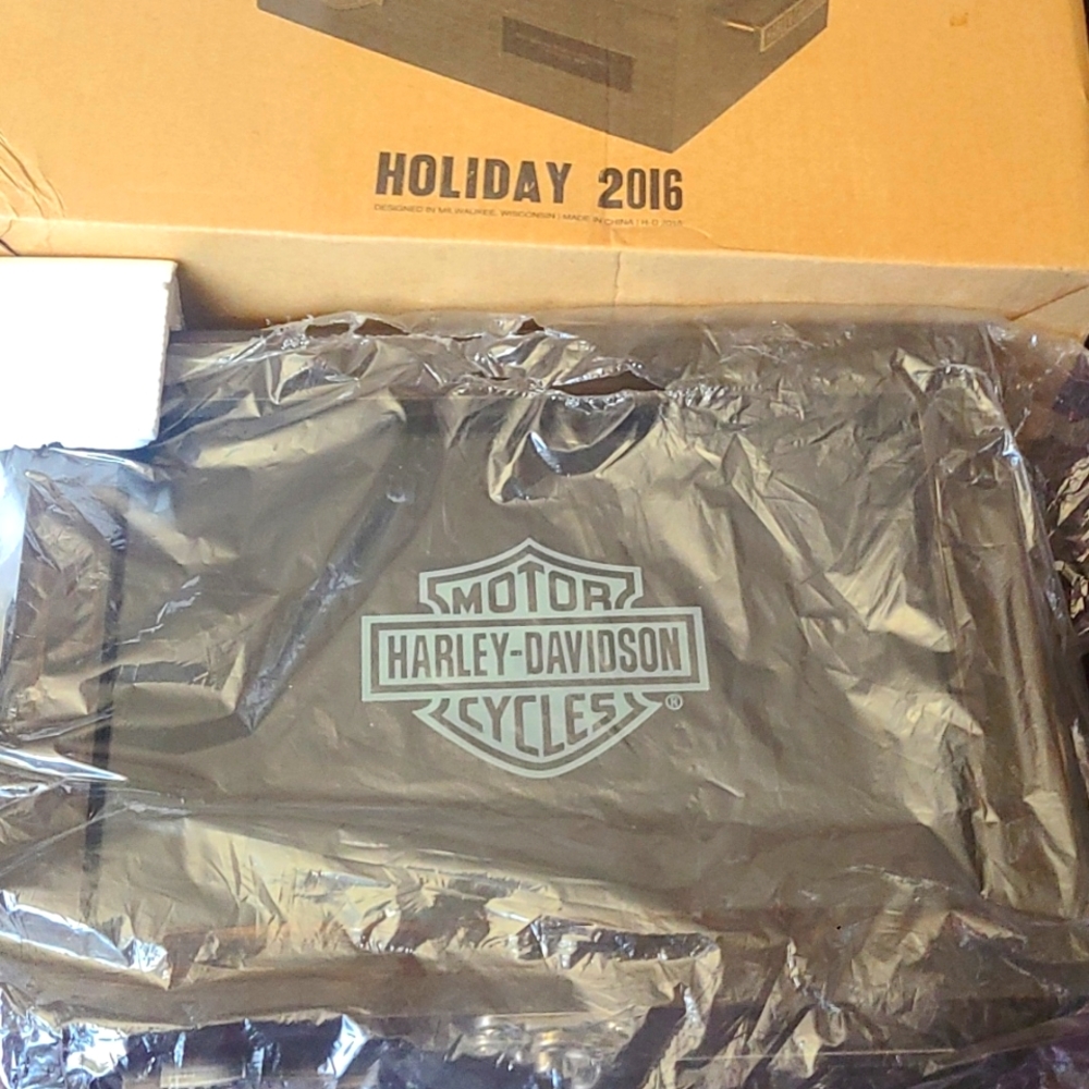 Brand new Harley davidson memory box with original Harley davidson box
